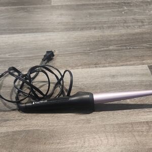 CURLING IRON